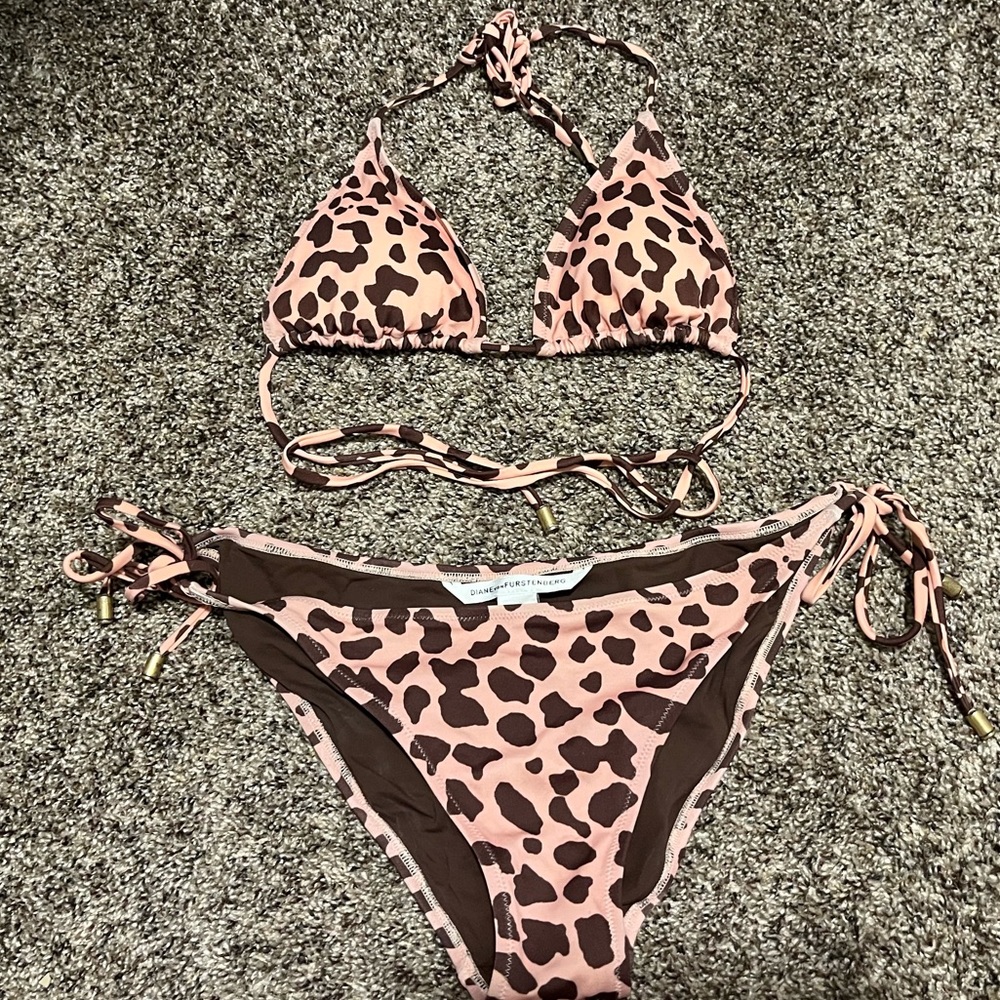 Diane von Furstenberg leaopard bikini